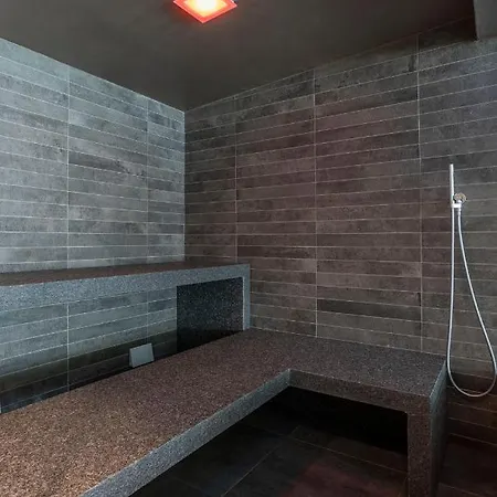 Valarin Napoli, Luxury & Wellness, Apartment *